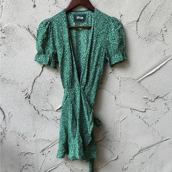 Reformation Lucas Dress in Verdugo Size XS - Picture 4 of 10